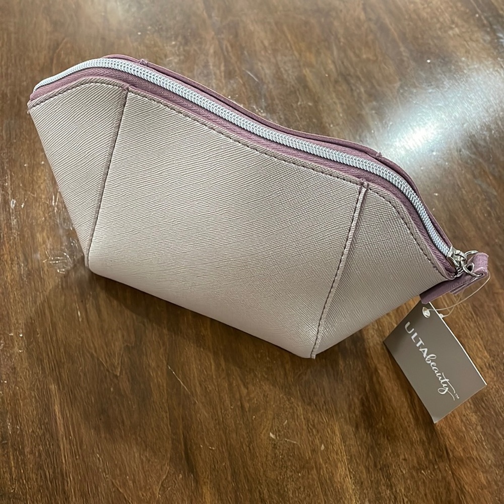 Cosmetic Bag - Picture 1 of 9